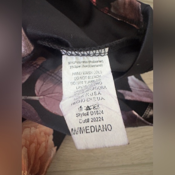 Philosophy Of Paek Floral Black Dress 👗🌸💐 - Picture 7 of 9